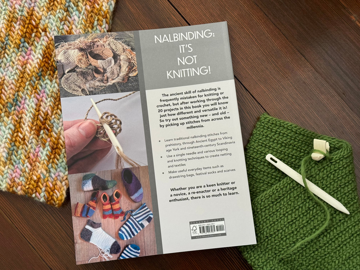 Nalbinding - It's Not Knitting: Heritage Techniques for the Contemporary Textile Crafter - Paperback