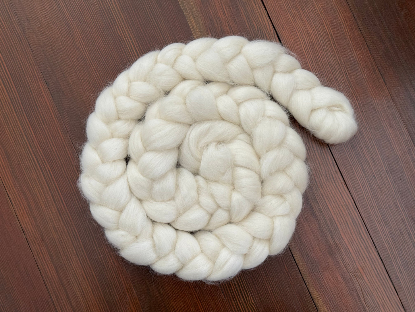 Undyed 100% Corriedale combed top