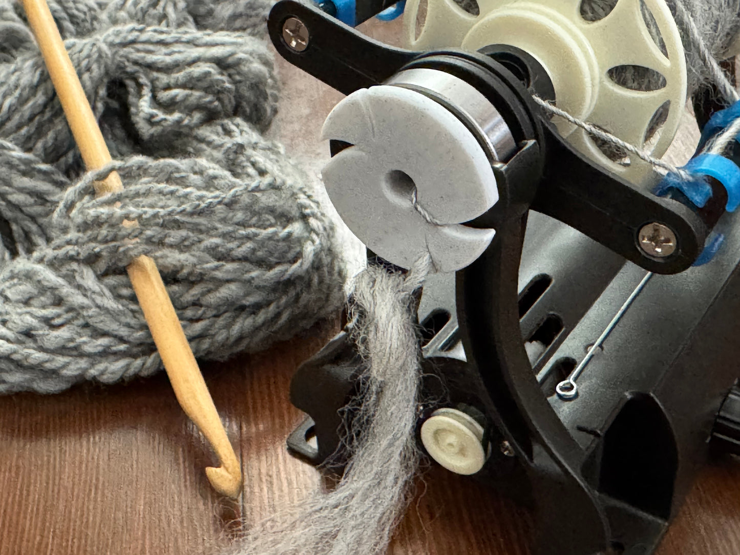 Orifice Reducer with Built-In Spin Minder for Electric Eel Wheel Nano