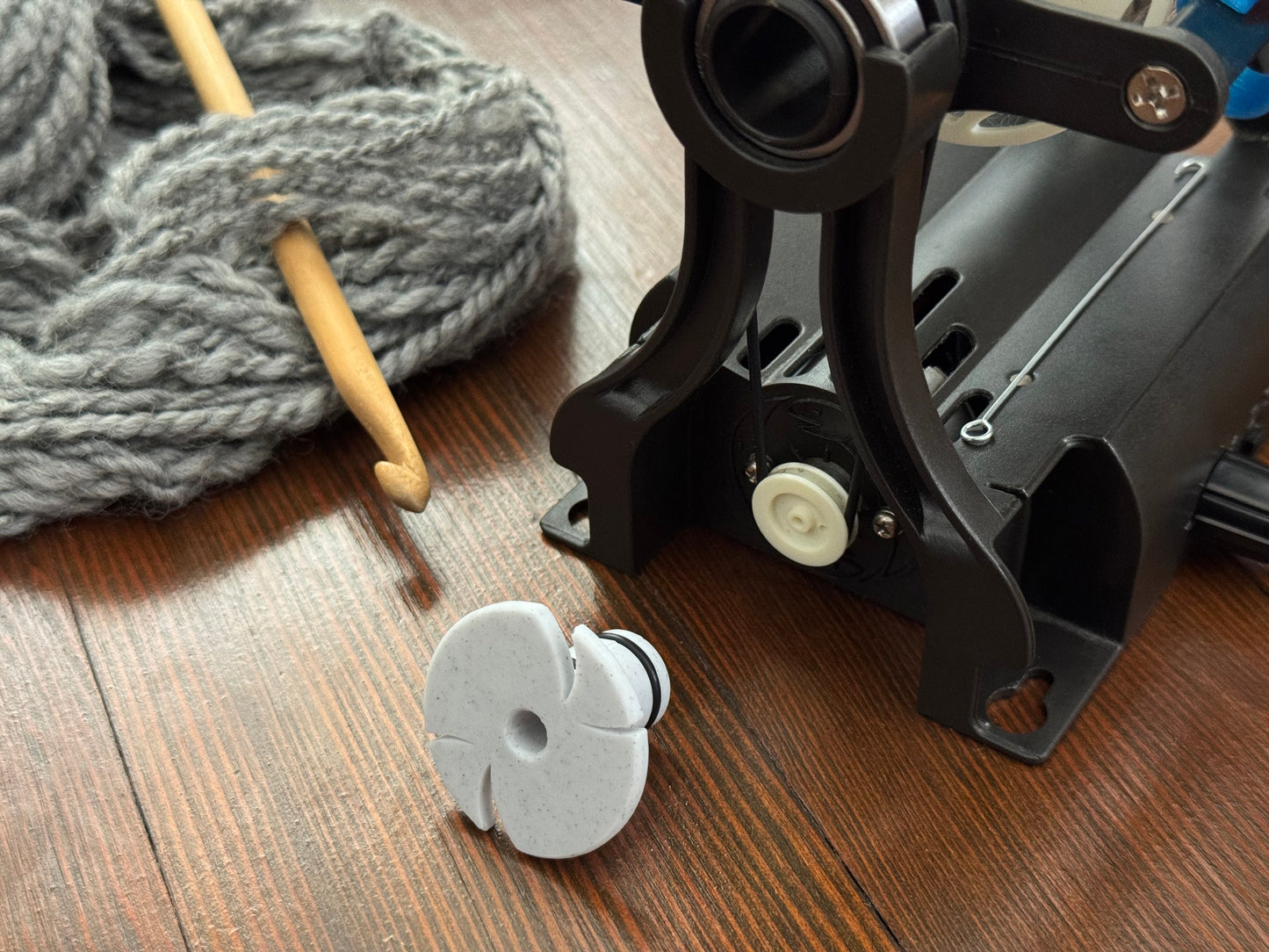 Orifice Reducer with Built-In Spin Minder for Electric Eel Wheel Nano