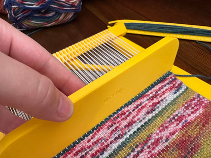 Pocket Loom Weaving Kit 7"x7" 10-dent