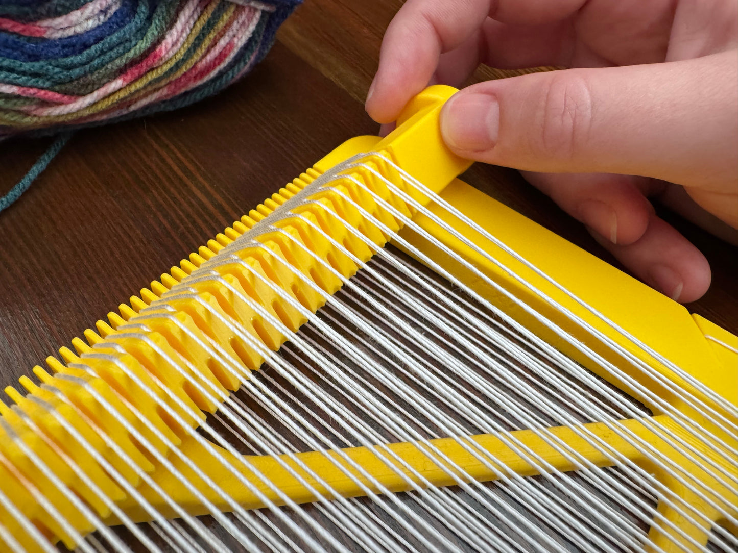 Pocket Loom Weaving Kit 7"x7" 10-dent
