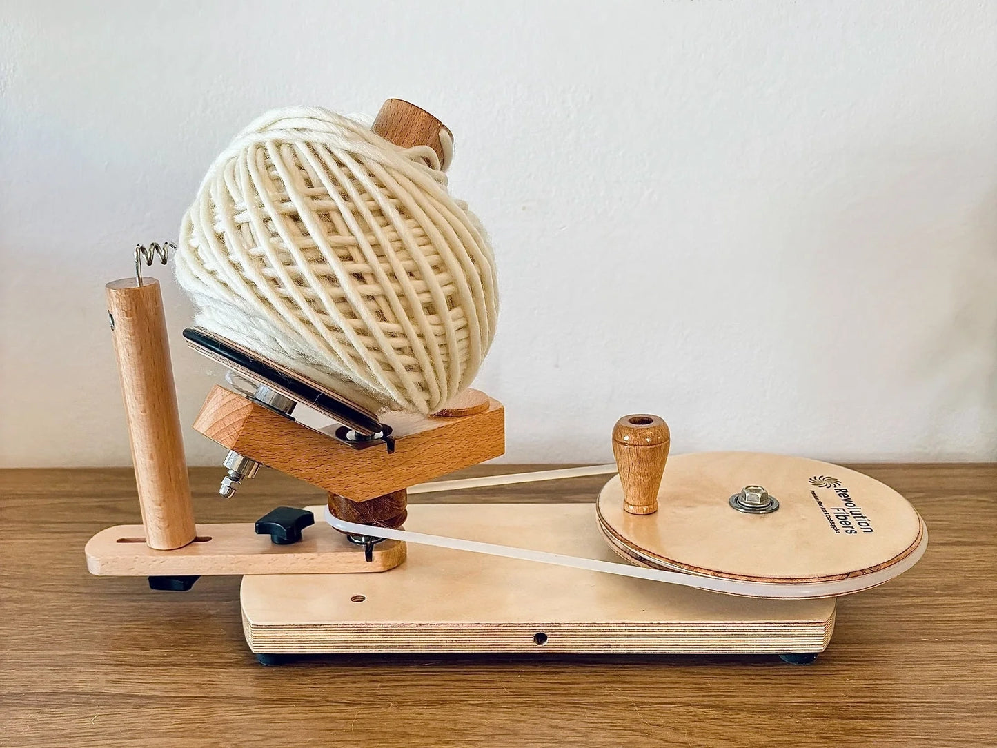 Jumbo Yarn Ball Winder  - 17oz capacity