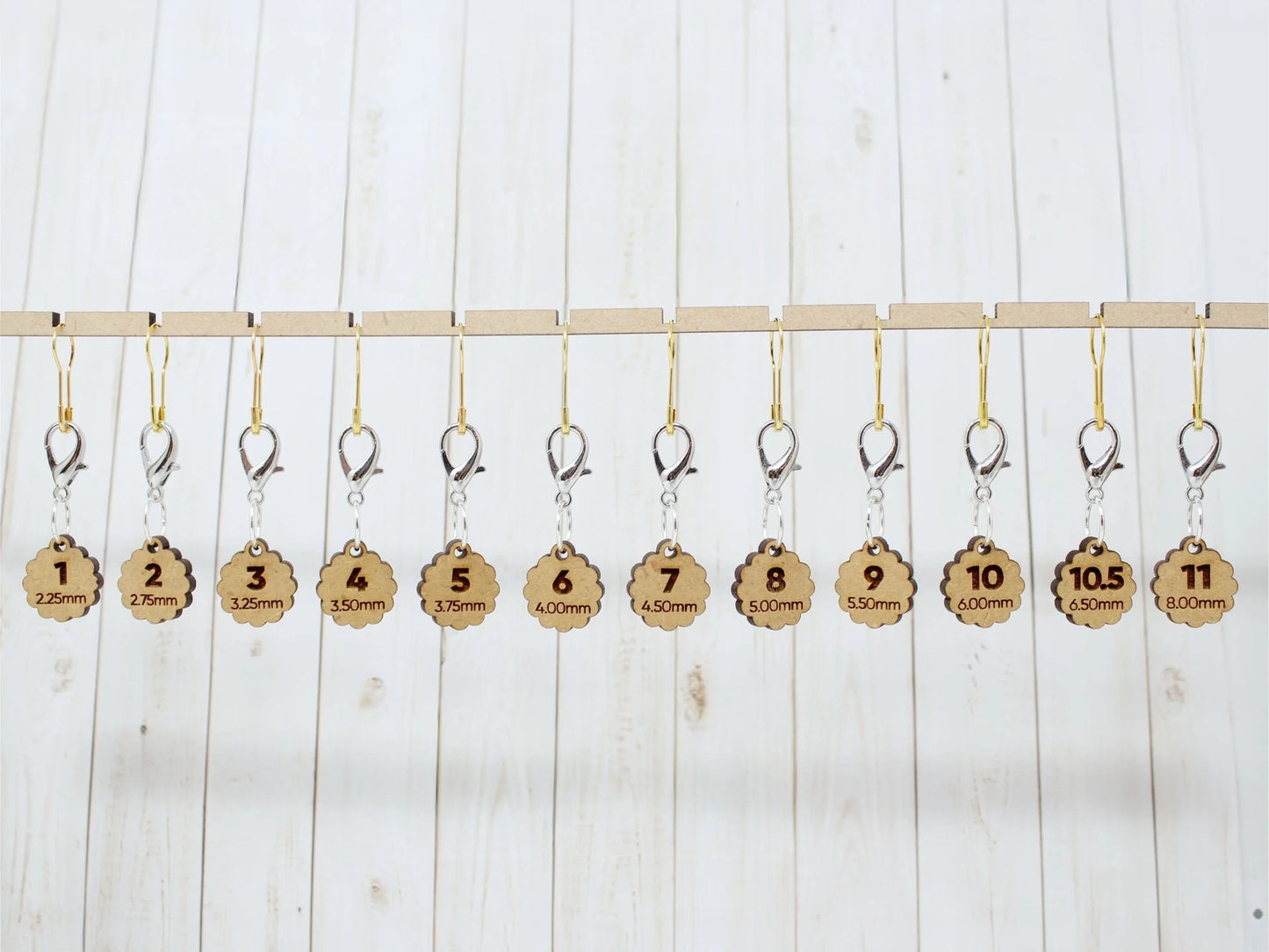 Knitting needle size stitch markers