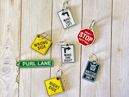 Knitting traffic sign stitch markers
