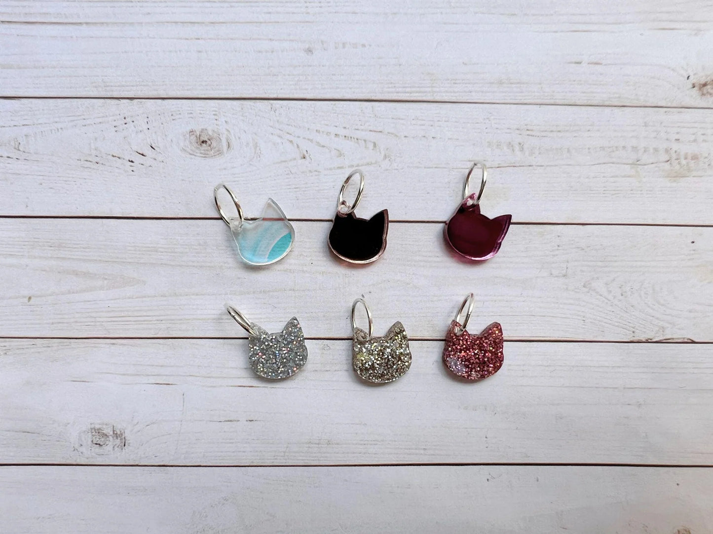 Sparkly cats stitch markers